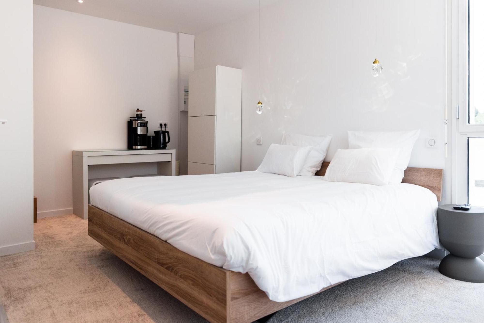 Domaine De Mende Brenoux Suites & Spa Экстерьер фото